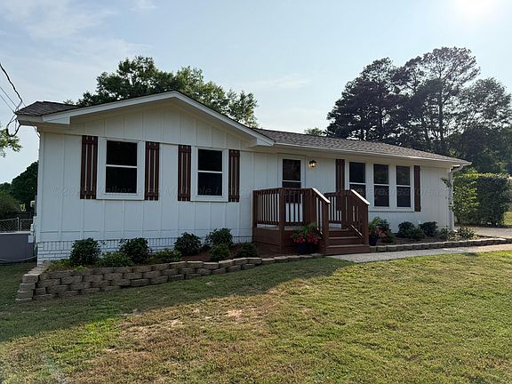 2nd image of 7840 Robbins Cir