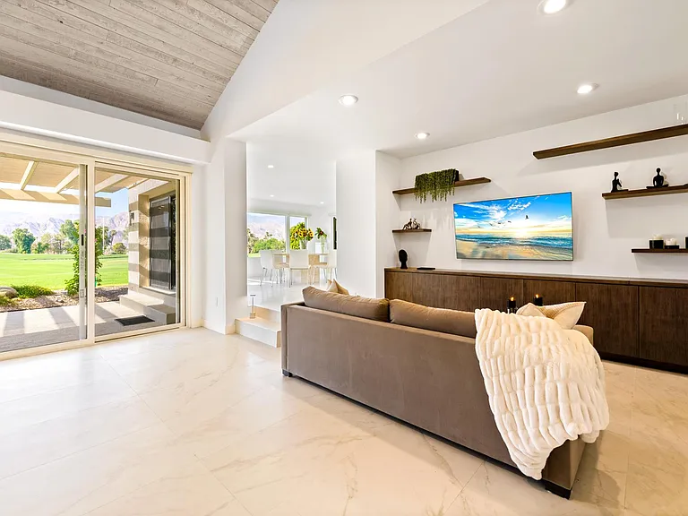 34971 Mission Hills Dr — Photo 8