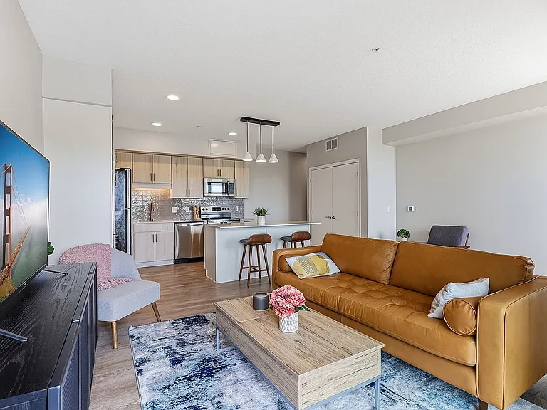 33-web-or-mls-10950-Red-Cir-Dr-33
