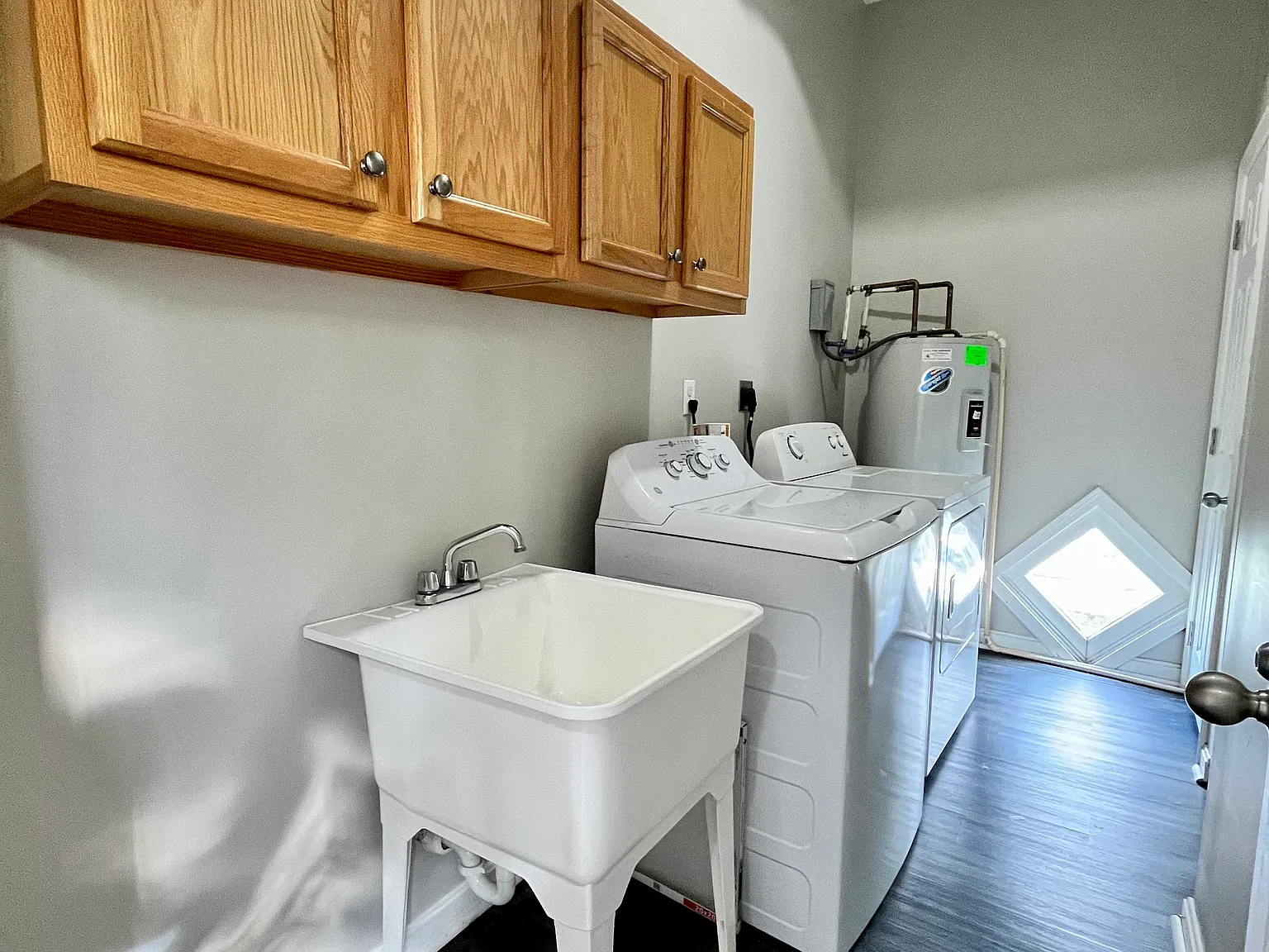 2 bed, 800 sqft, $1,395 — Photo 3