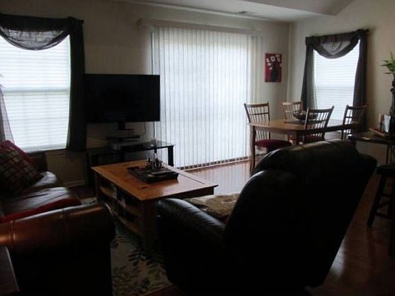 Living room/Dining room