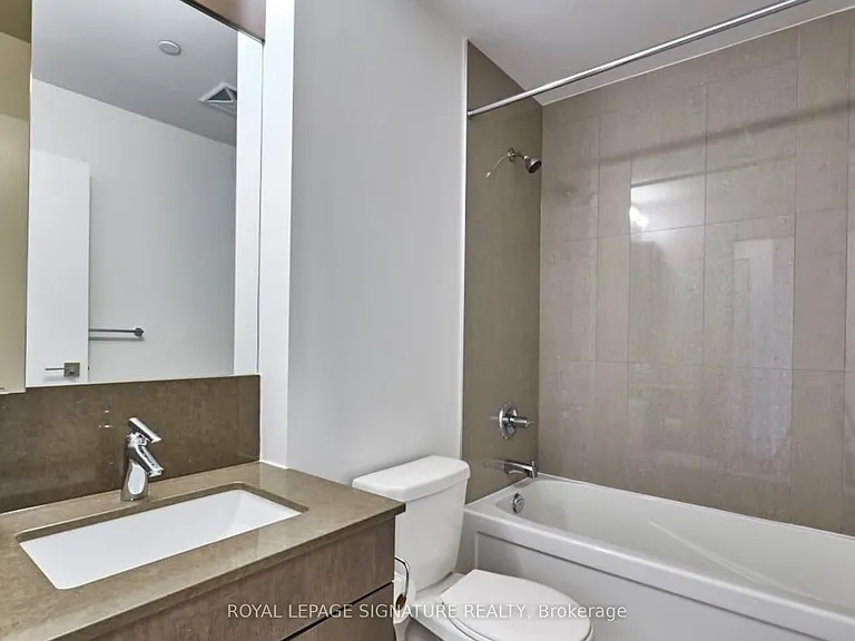 89 Dunfield Ave #705 — Photo 2