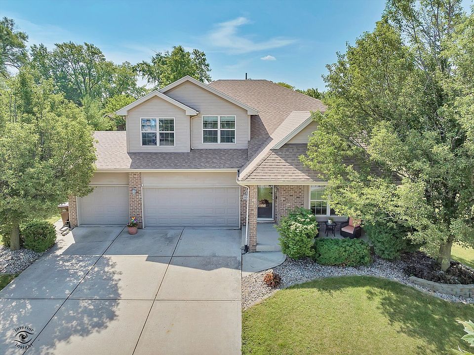 1st image of 8057 W Duane Dr