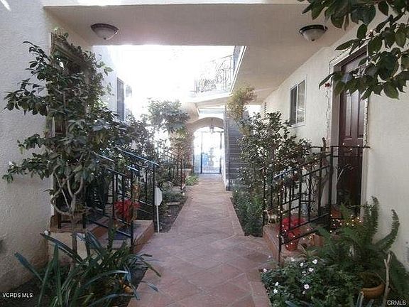 3rd image of 11022 Aqua Vista St APT 8