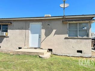 812 Woodrow Ave, Bakersfield, CA 93308