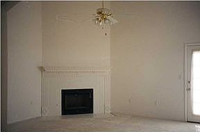 5th image of 900 Roanoke Ct