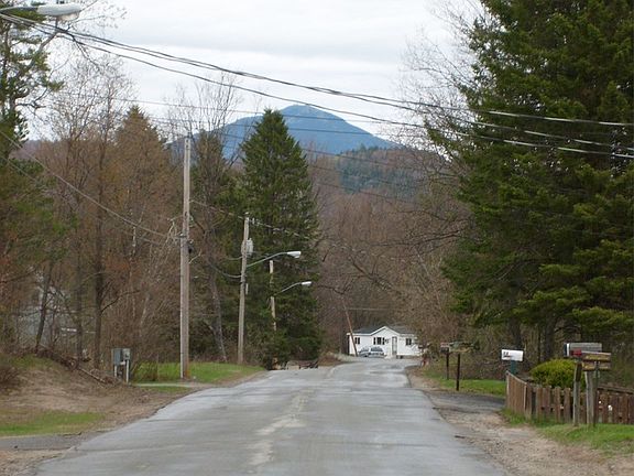 5th image of 46 Johnson Ave