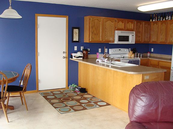 Kitchen/Dining area