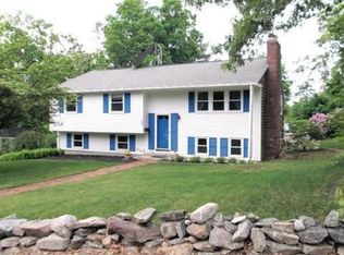 36 Maple St, Plainville, MA 02762