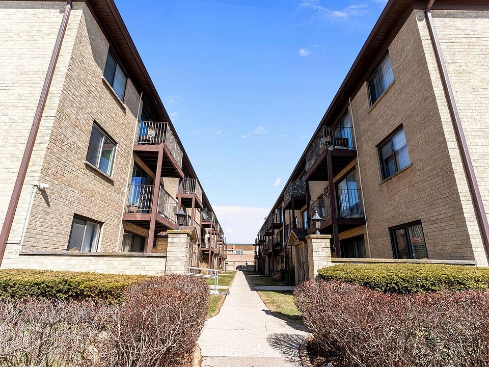 1st image of 7202 W Wrightwood Ave APT 3S