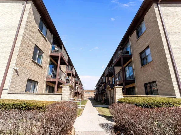 7202 W Wrightwood Ave APT 3S, Elmwood Park, IL 60707