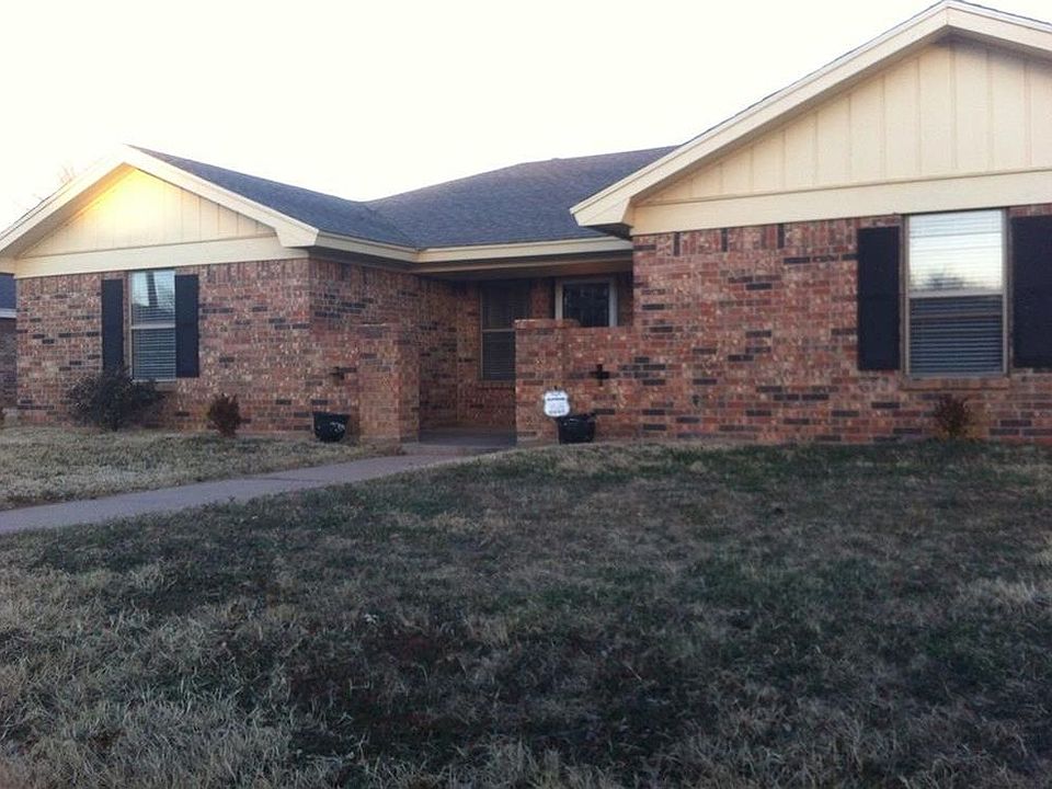 1st image of 6333 Twin Oaks Dr