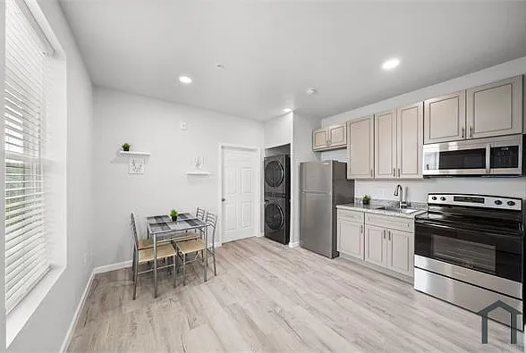 2813 Church St — Photo 3