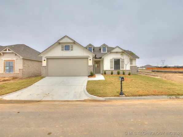 3402 E 153rd St S, Bixby, OK 74008