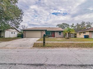 812 Crosswinds Dr, Brandon, FL 33511