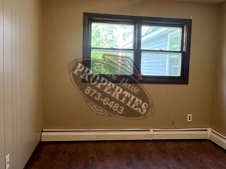 135 Oakland Rd — Photo 12