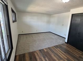 375 Plum St NE #3, New Albin, IA 52160