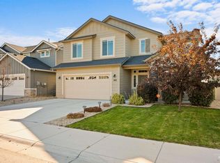 193 S Iceberg Lake Ave, Meridian, ID 83642