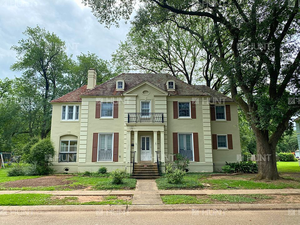 1st image of 202 Chennault Ave