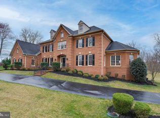 11133 Oakton Rd, Oakton, VA 22124