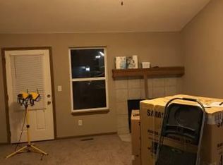 1306 Wesleyan Ct, Cameron, MO 64429