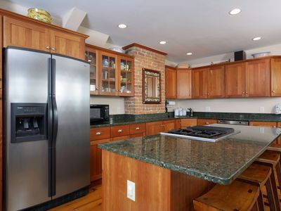 61 Pearl St, Charlestown, MA, 02129