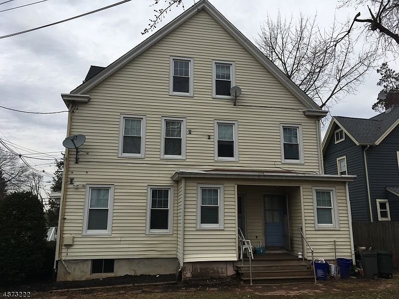 2nd image of 135 W Cliff St