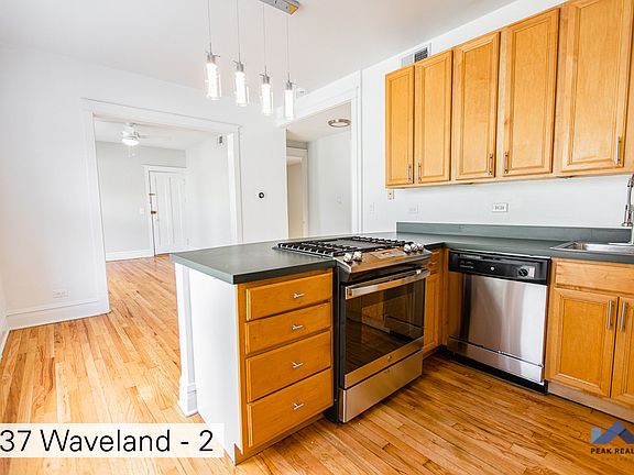 3rd image of 1735 W Waveland Ave #1737-2