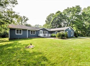 7207 Jennings Rd, Whitmore Lake, MI 48189