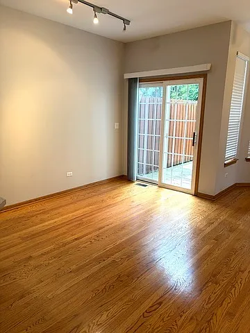 3 bed, 2.5 bath, 2235 sqft, $3,000 — Photo 4