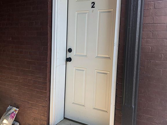 5th image of 123 E Pitt St Unit 1