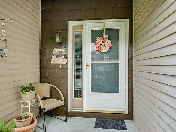 2nd image of 127 Timberbrook Dr