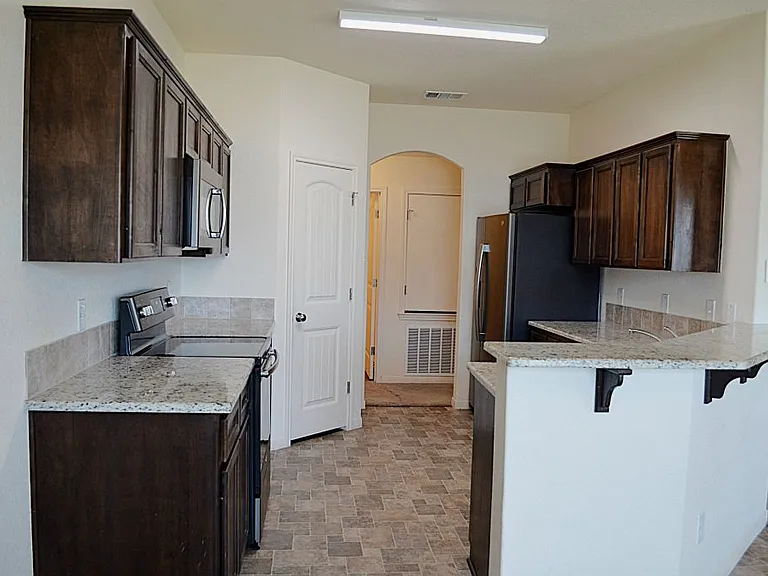 6702 Keechi Valley Dr — Photo 10