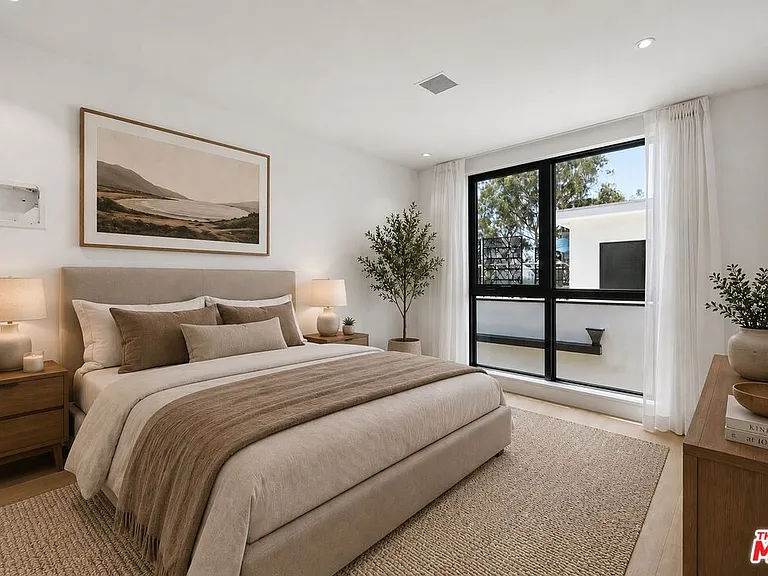 917 Hilldale Ave #1/2 — Photo 9