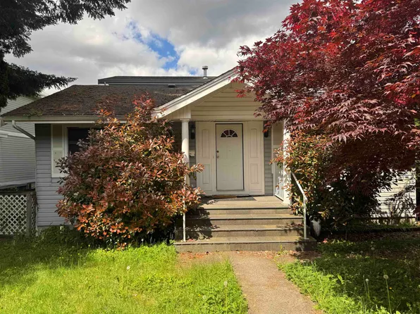 7273 Braeside Dr, Burnaby, BC V5A 1E9