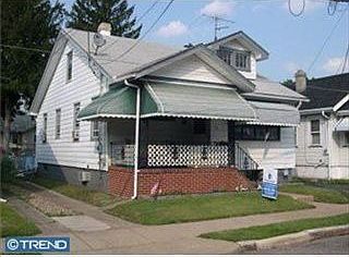5th image of 54 Charlotte Ave