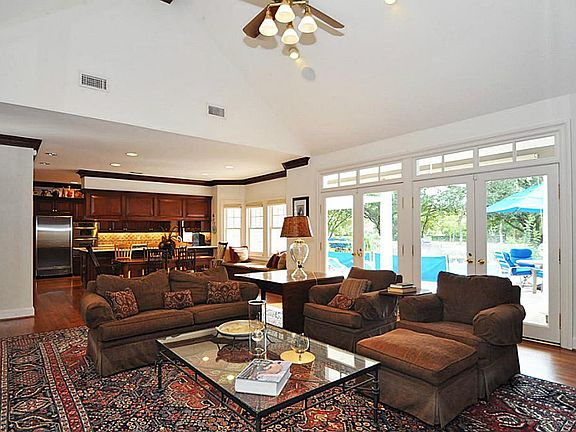 Light and bright family room with views to the backyard