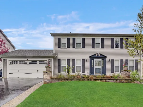 1909 Jeanette Ave, Saint Charles, IL 60174