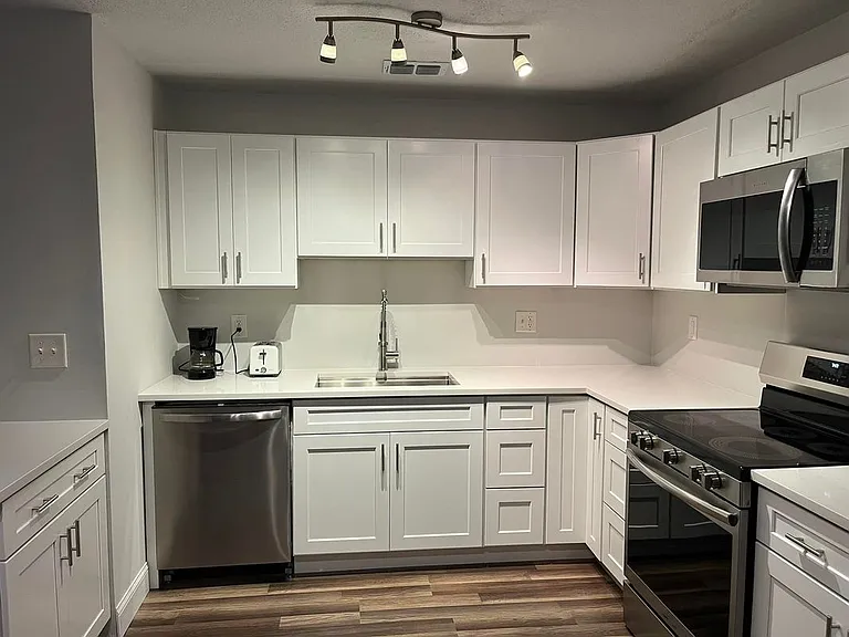 5132 Beach Dr SE #D — Photo 5
