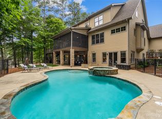 9227 Sherbourne Ln, Sherrills Ford, NC 28673