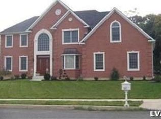 5520 Covenant Ct, Allentown, PA 18106