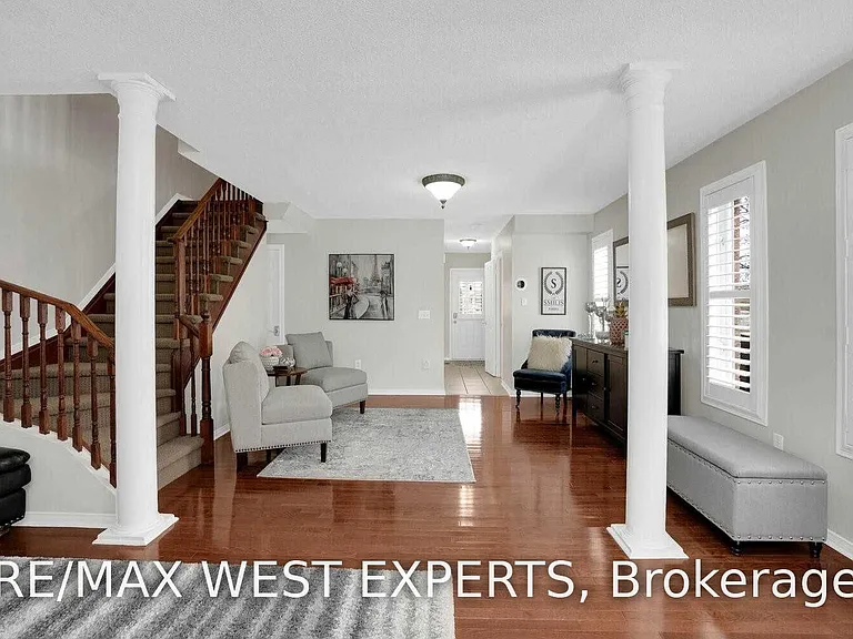 18 Forest Gate Ave — Photo 10