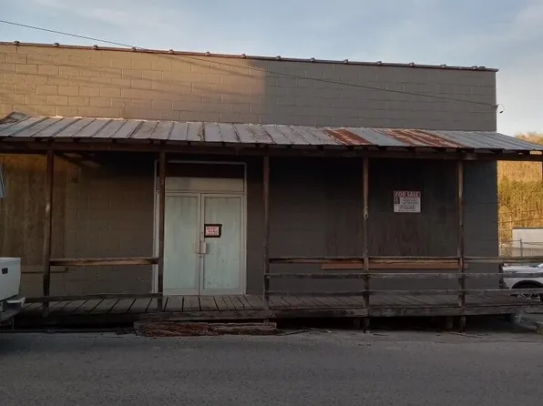 180 Jockey St, Sneedville, TN 37869