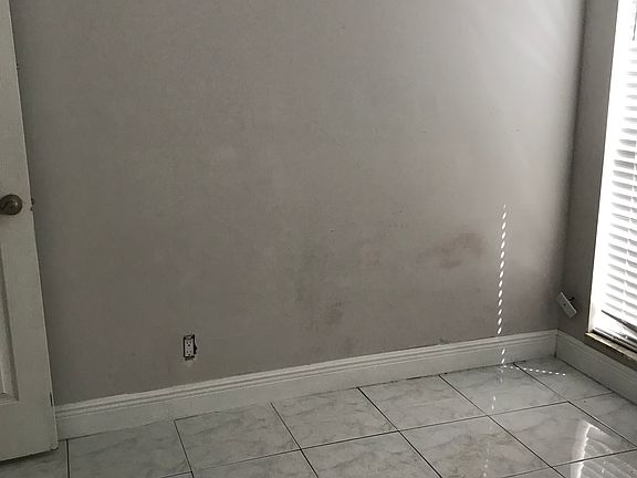 5th image of 3165 NW 116th Ave