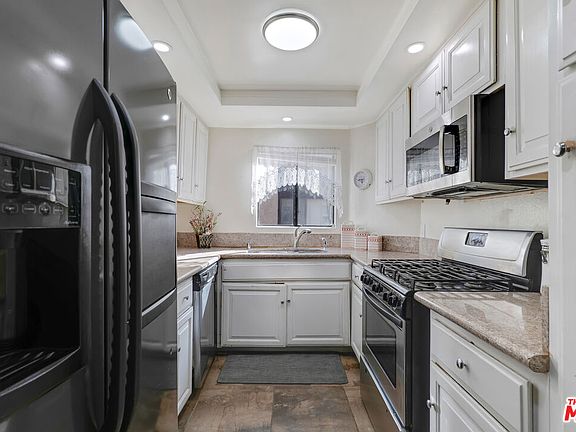2nd image of 14401 Plummer St Unit 6