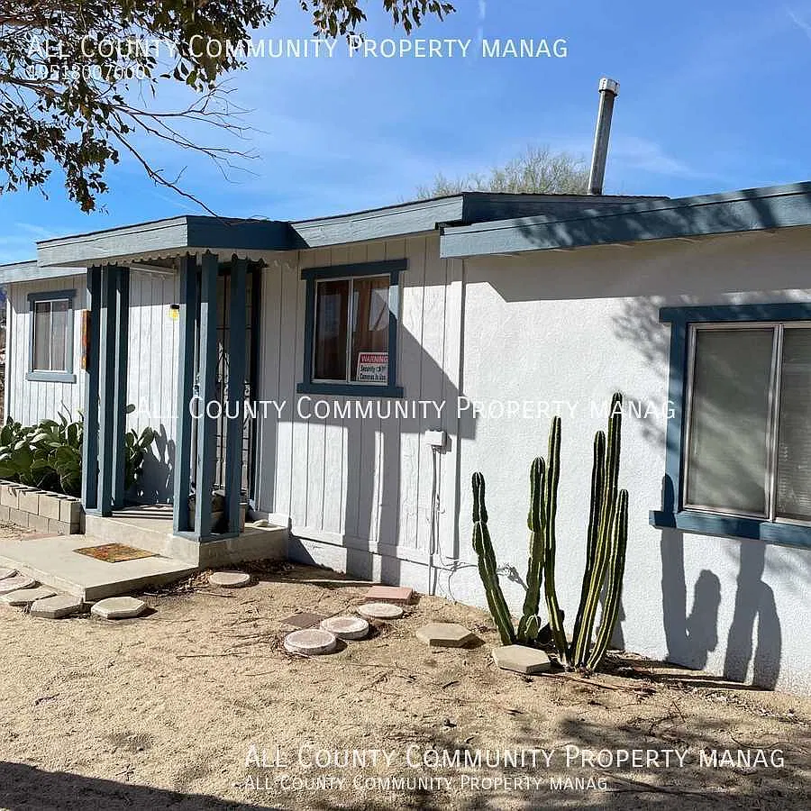 2 Bed 1 Bath Single Family Home in Joshua Tree! — Photo 2