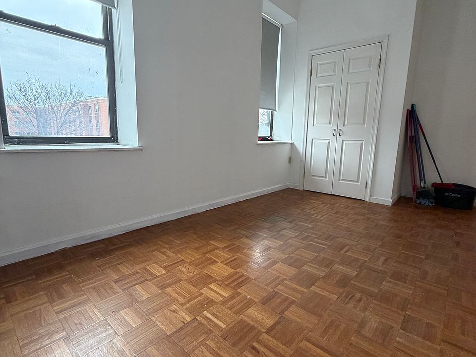 2nd image of 1412 W Diamond St APT 2A