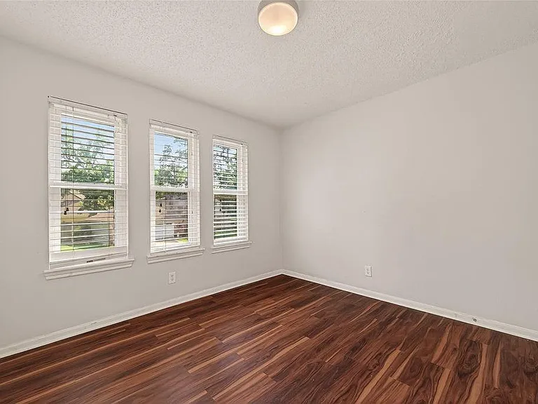14507 Ravenhurst Ln — Photo 25