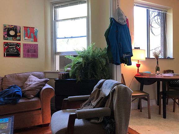 4th image of 1606 18th Ave S APT 32