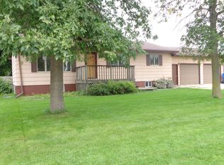 303 Lovejoy Ln, Aurora, SD 57002